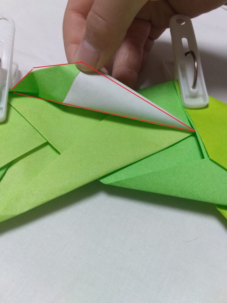 折り紙8枚作るリースの作り方